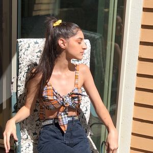 OMIGHTY tie crop top